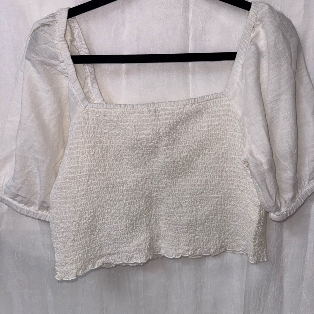 American Eagle Outfitters White Puff Sleeve Blouse - Picture 3 of 3